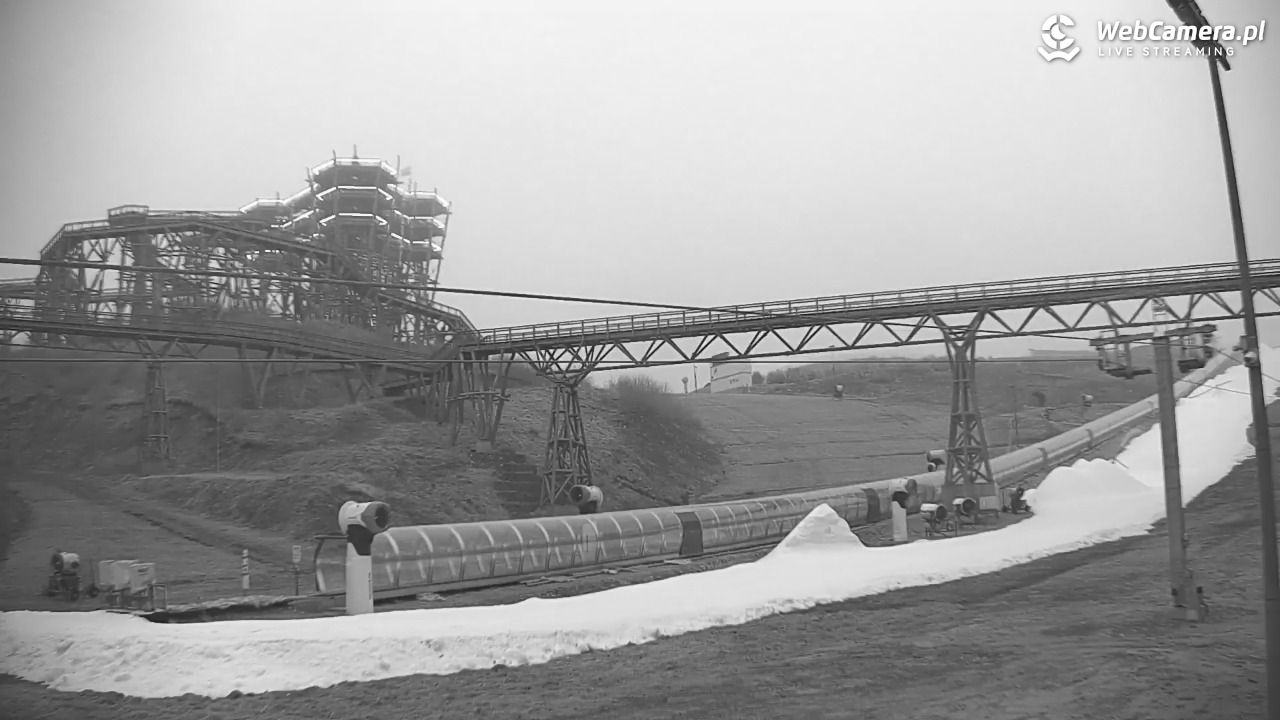 Kurza Góra - widok na stok i wieżę - 15 grudzień 2025, 15:39