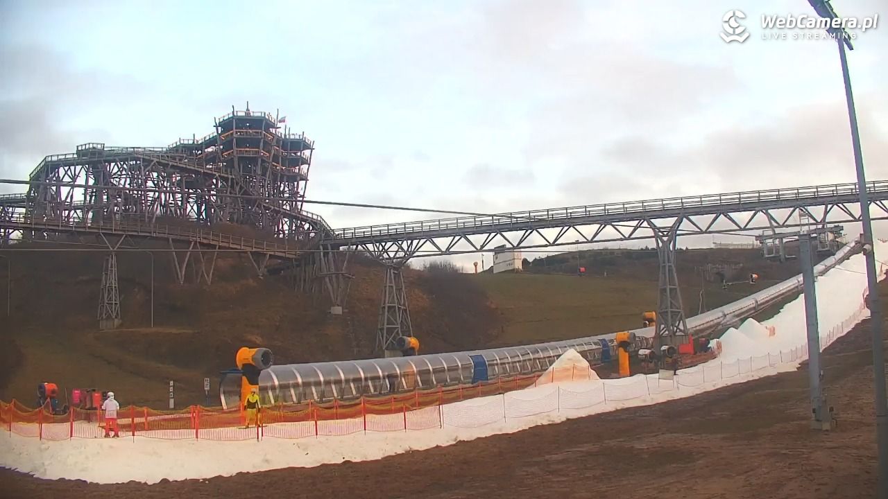 Kurza Góra - widok na stok i wieżę - 14 grudzień 2025, 15:15