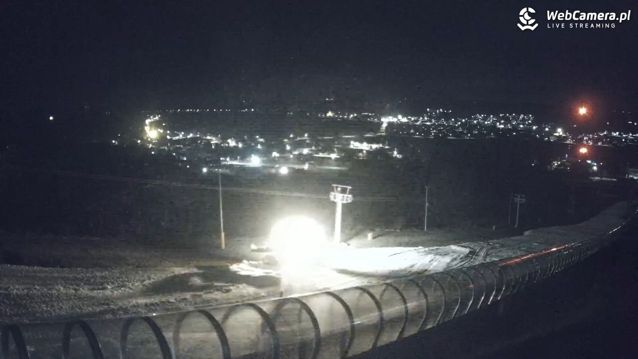 Kurza Góra - widok na stok - 21 grudzień 2025, 21:02