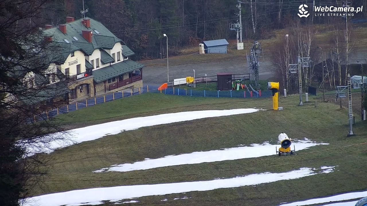 Laskowa-ski - widok na trasy - 14 grudzień 2025, 15:04