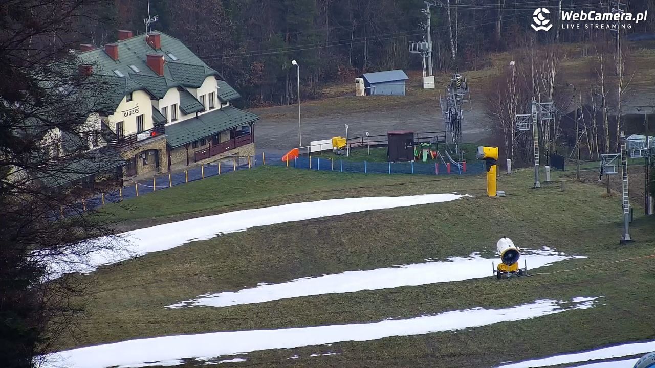 Laskowa-ski - widok na trasy - 14 grudzień 2025, 15:04