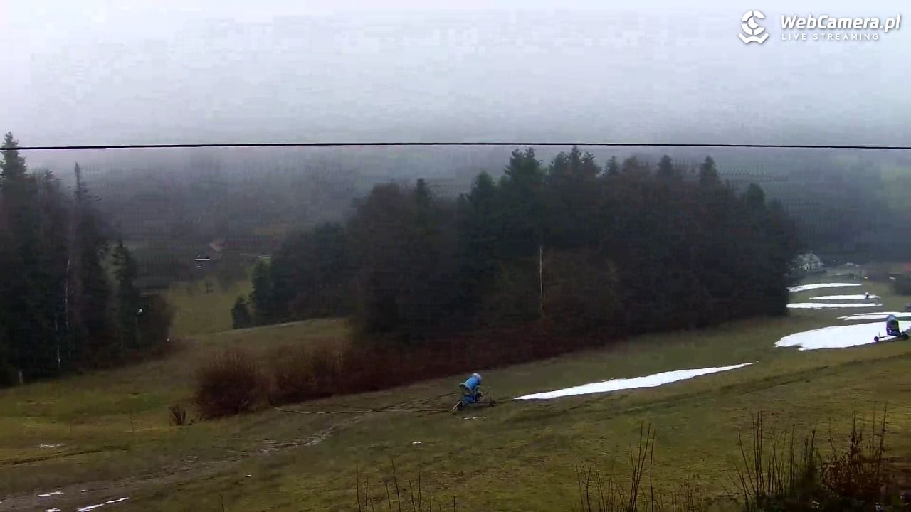 Laskowa-ski - widok na trasy - 14 grudzień 2025, 08:41