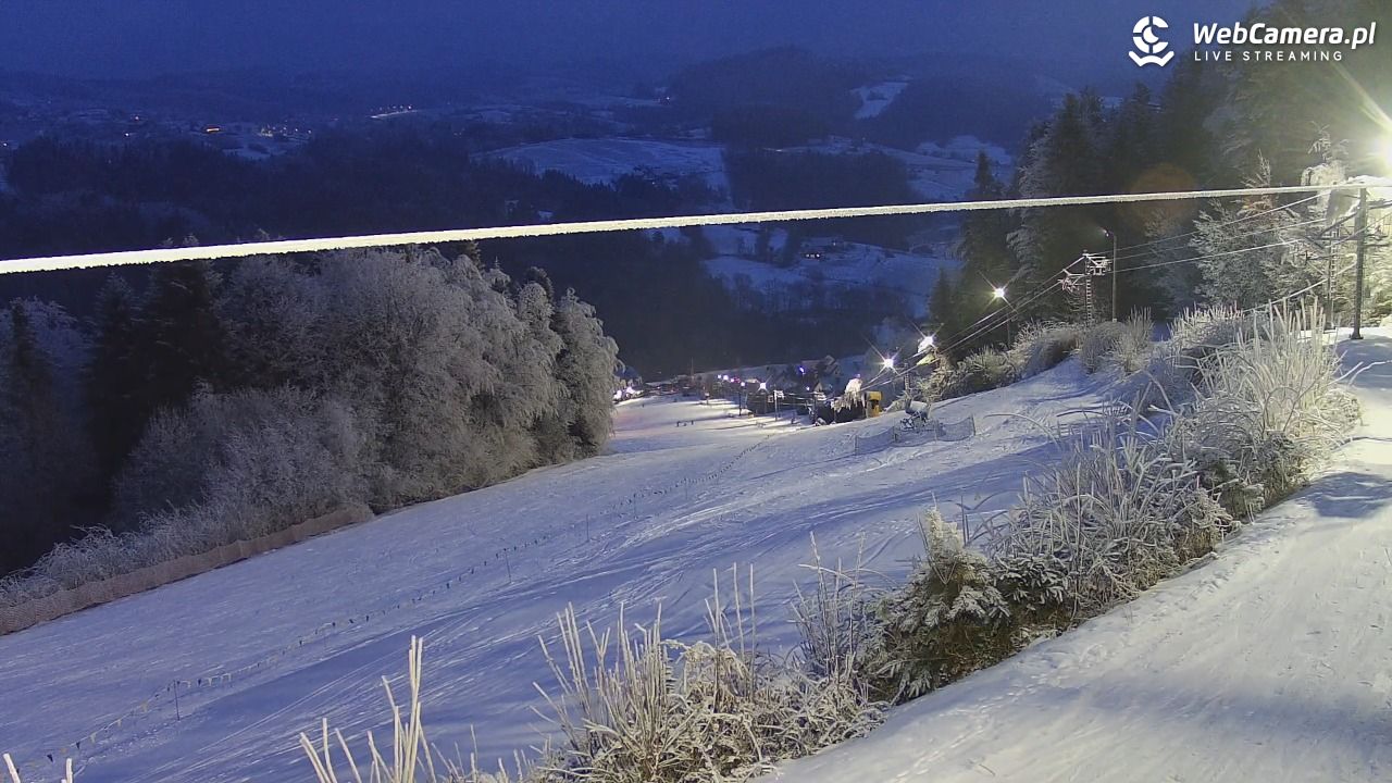 Laskowa-ski - widok na trasy - 01 luty 2026, 17:06