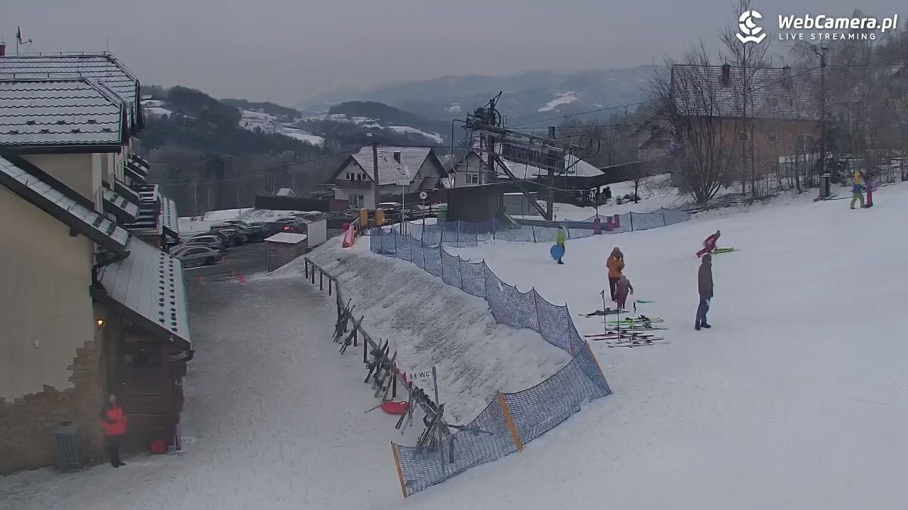 Laskowa-ski - widok z dolnej stacji - 01 luty 2026, 16:23