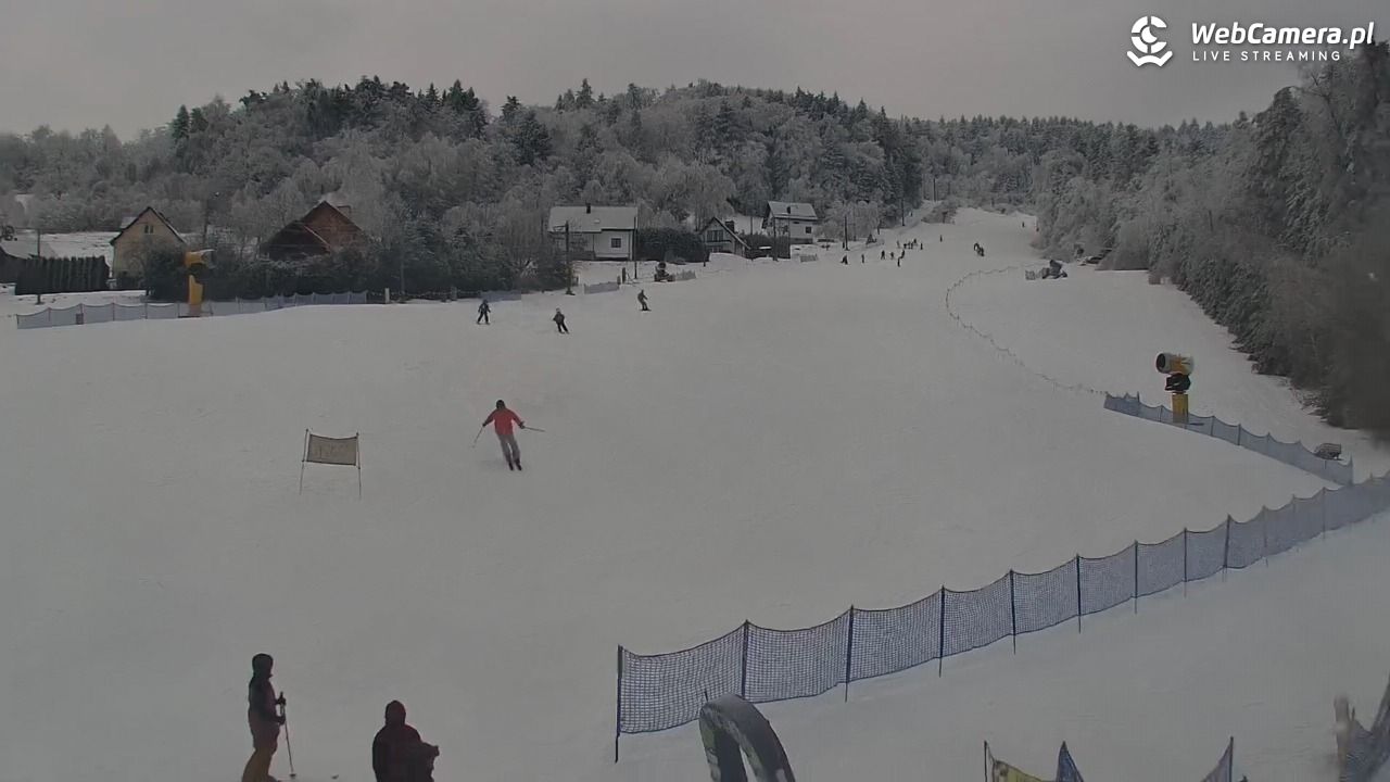 Laskowa-ski - widok z dolnej stacji - 01 luty 2026, 13:43