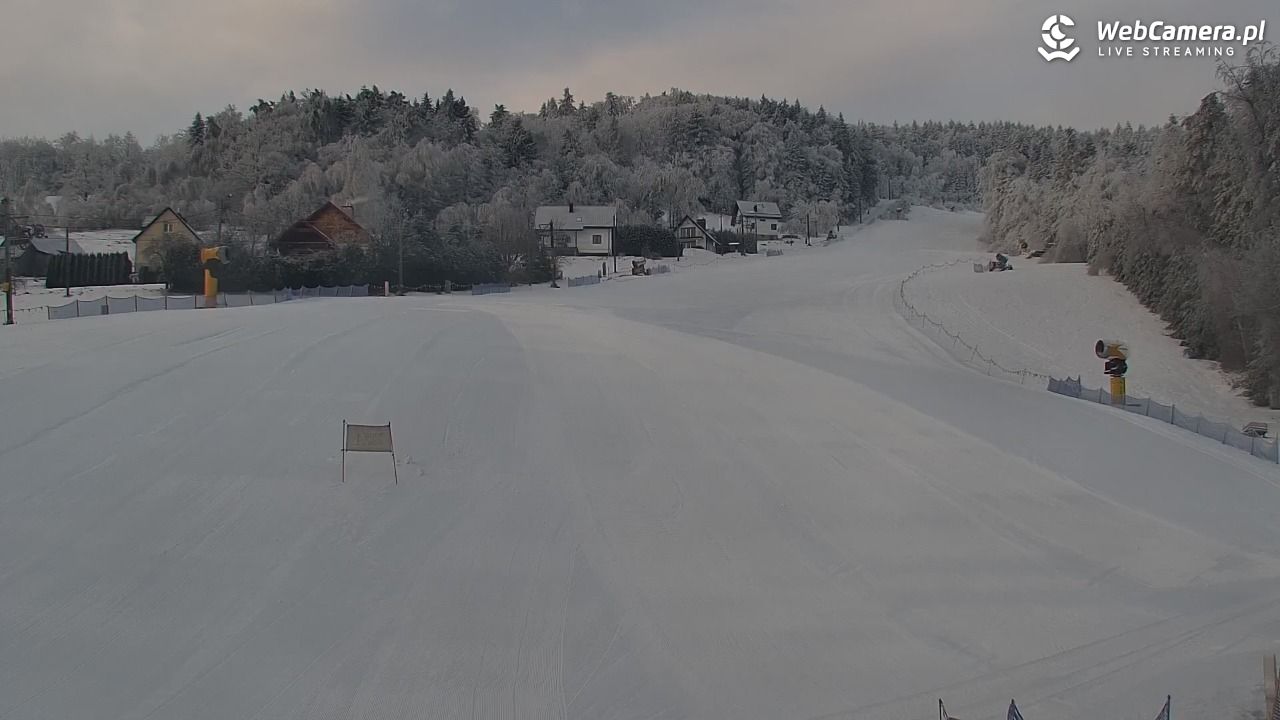 Laskowa-ski - widok z dolnej stacji - 02 luty 2026, 07:52