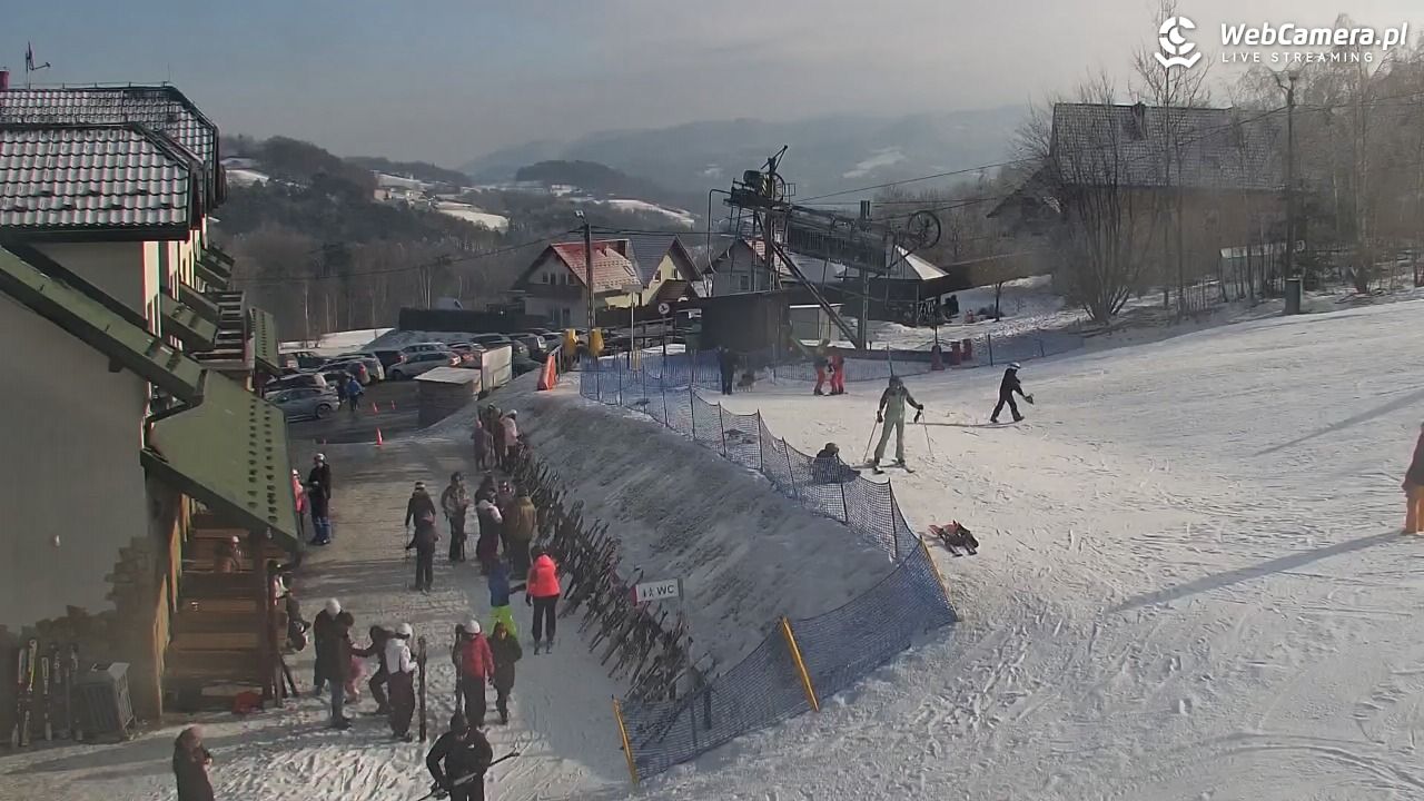 Laskowa-ski - widok z dolnej stacji - 02 luty 2026, 12:50