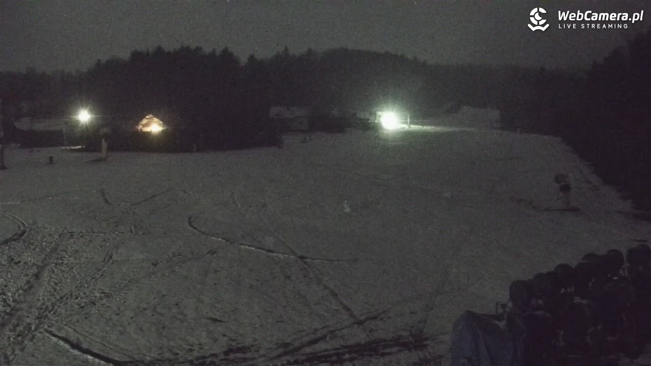 Laskowa-ski - widok z dolnej stacji - 28 marzec 2026, 21:53