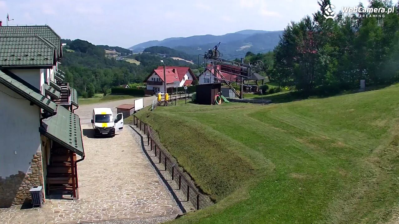 Laskowa-ski - widok z dolnej stacji - 29 czerwiec 2026, 13:51