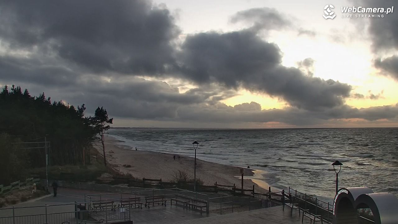 ŁAZY - widok na plażę - 16 październik 2025, 17:58