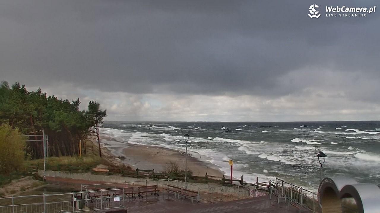 ŁAZY - widok na plażę - 18 październik 2025, 11:01