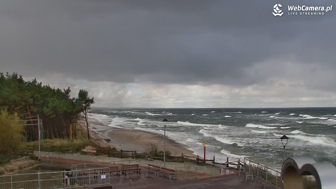 ŁAZY - widok na plażę - 18 październik 2025, 11:01