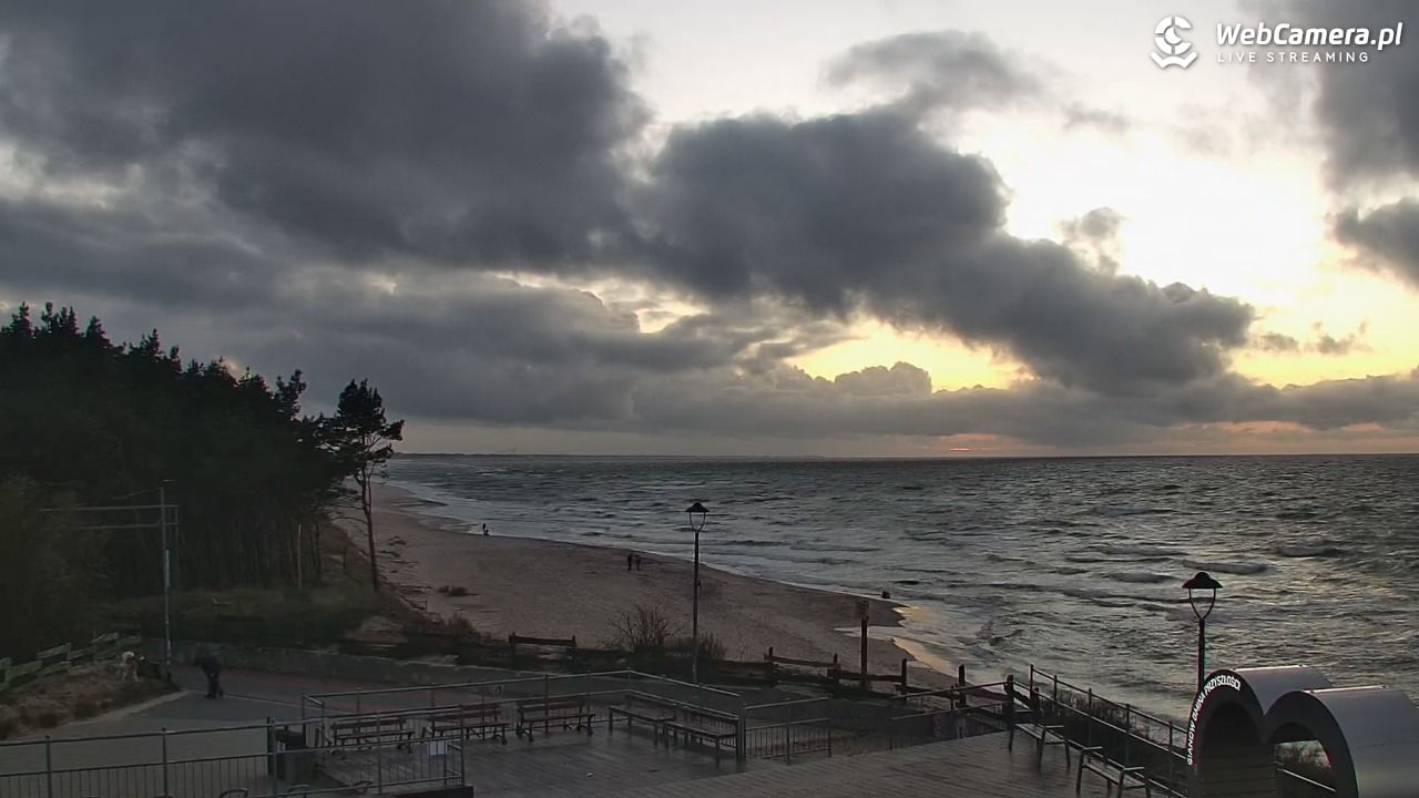 ŁAZY - widok na plażę - 16 październik 2025, 17:58
