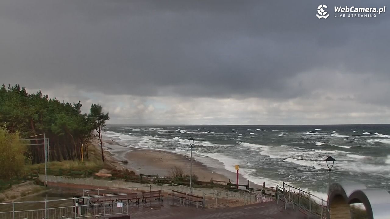 ŁAZY - widok na plażę - 18 październik 2025, 11:01