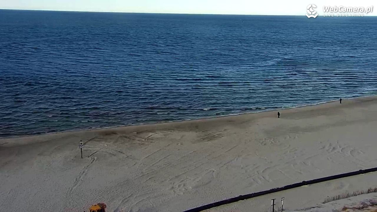 ŁEBA - widok na wydmy i plażę - 21 marzec 2026, 15:53