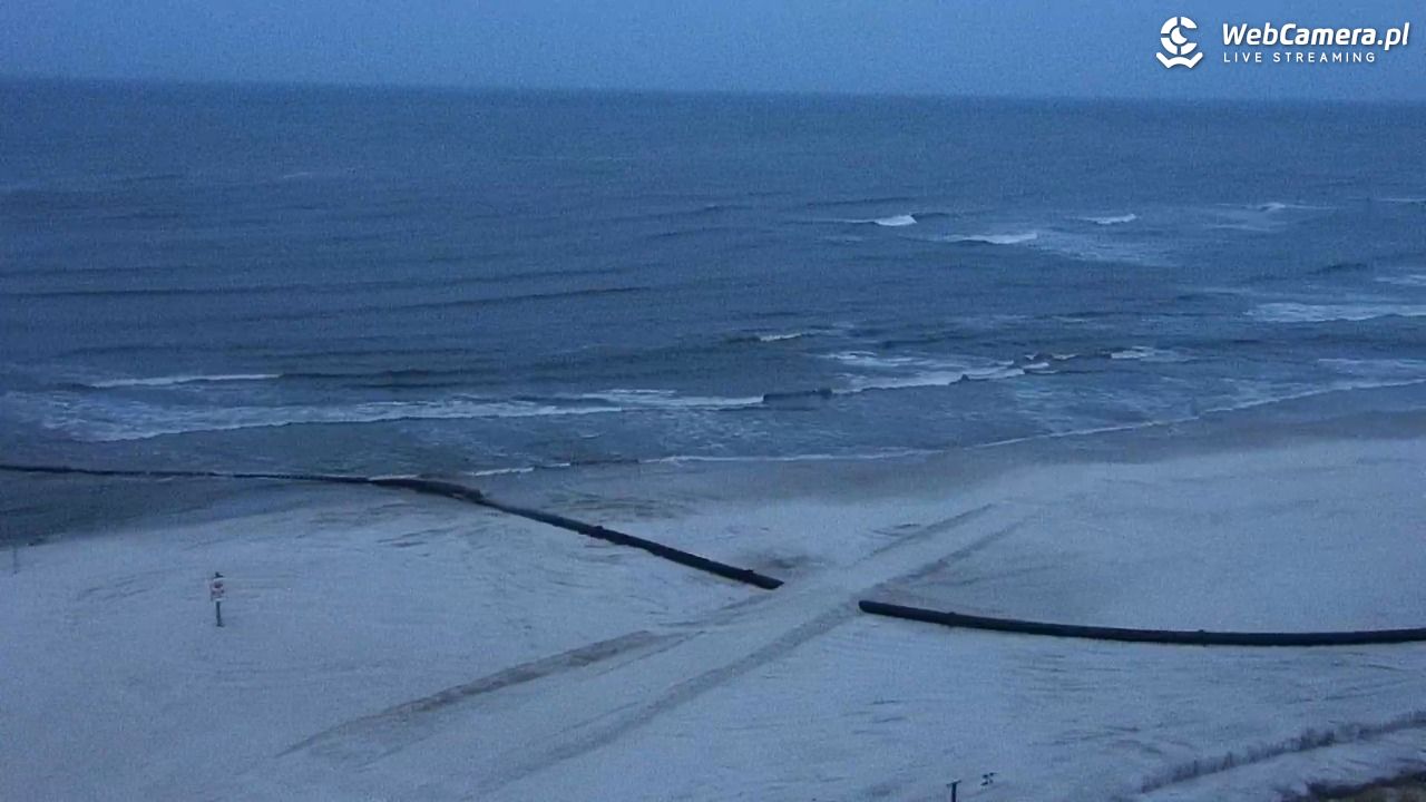 ŁEBA - widok na wydmy i plażę - 15 grudzień 2025, 07:31