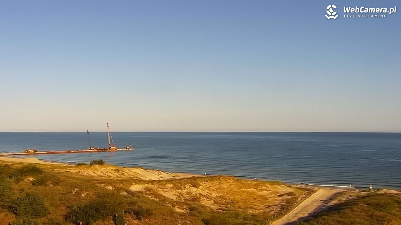 ŁEBA - widok na wydmy i plażę - 09 sierpień 2026, 07:17