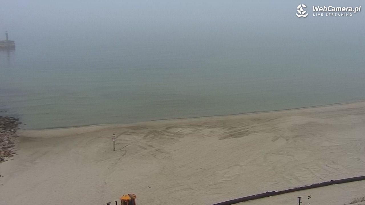 ŁEBA - widok na wydmy i plażę - 20 marzec 2026, 06:33