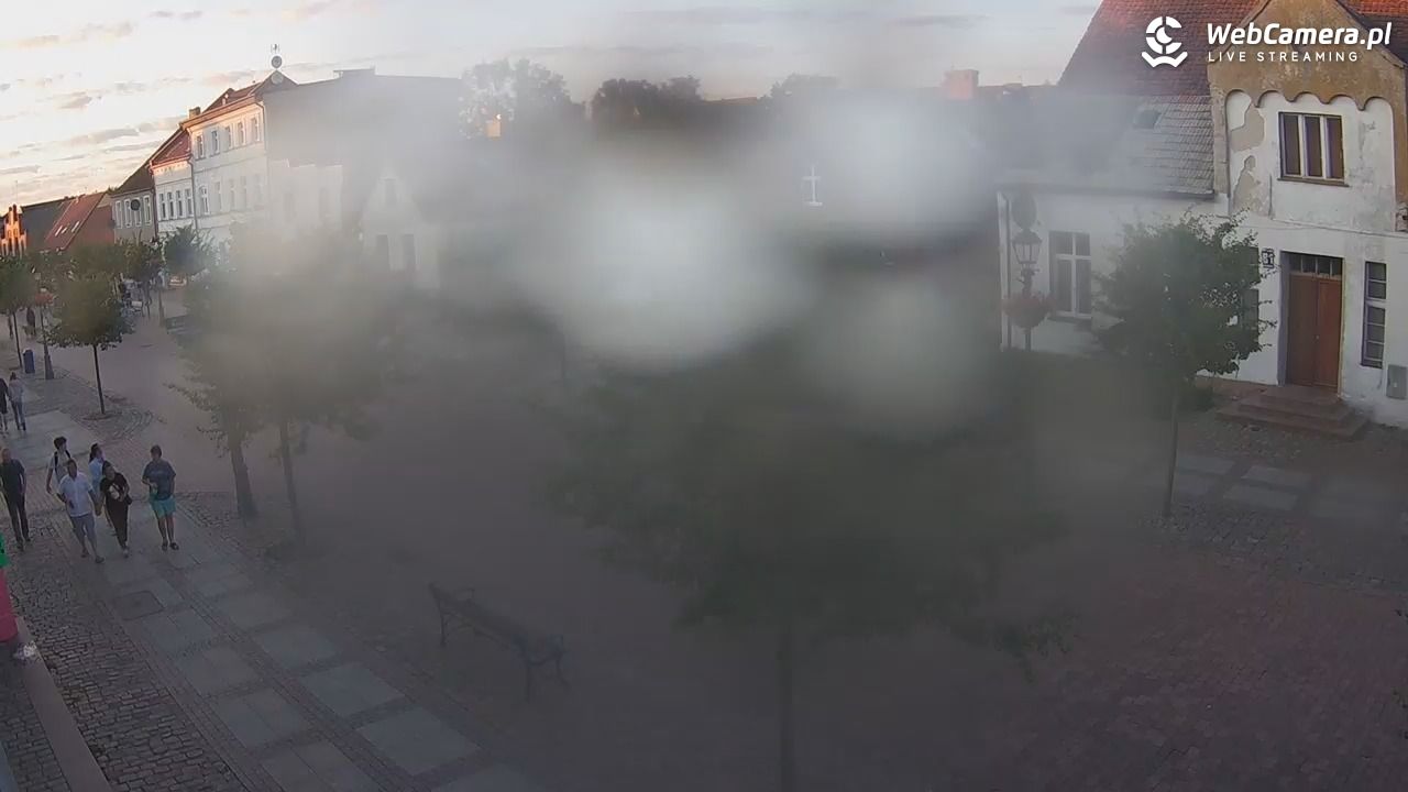 ŁEBA - widok na deptak - 21 lipiec 2026, 20:46