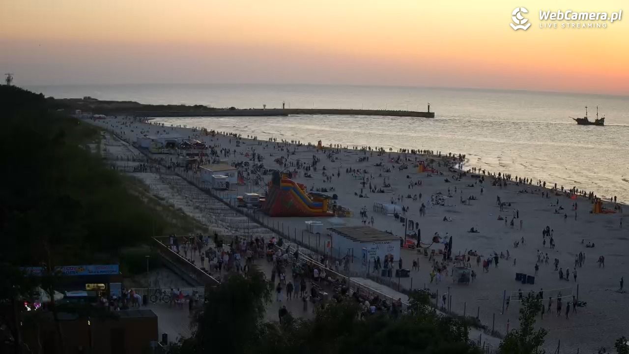 Łeba - widok na plażę - 13 sierpień 2025, 20:35