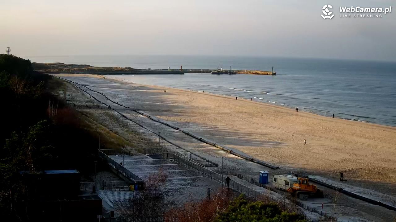 Łeba - widok na plażę - 02 grudzień 2025, 12:57
