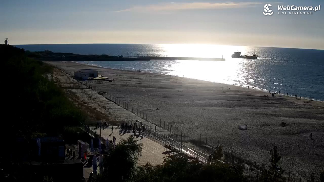 Łeba - widok na plażę - 01 czerwiec 2026, 18:54