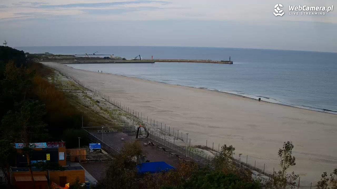 Łeba - widok na plażę - 17 październik 2026, 07:41