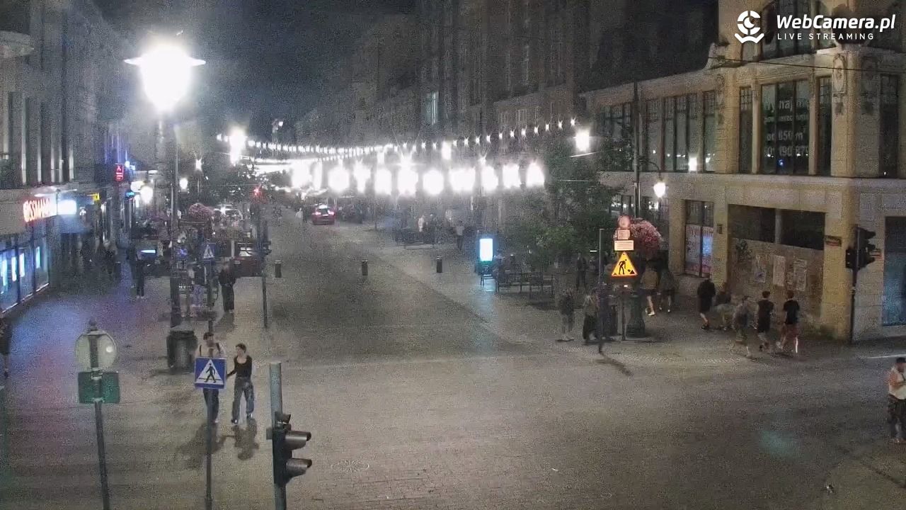 ŁÓDŹ - widok na Ulicę Piotrkowską - 28 sierpień 2026, 23:43