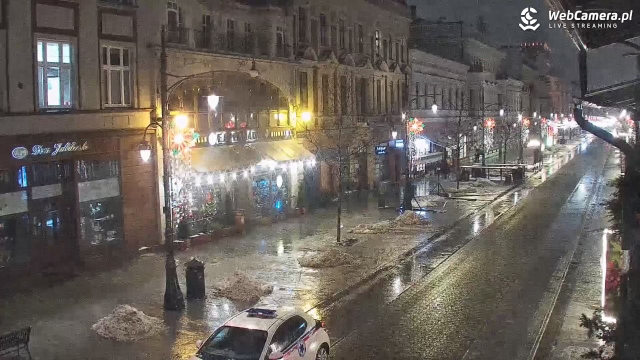 ŁÓDŹ - widok na Ulicę Piotrkowską - 14 styczeń 2026, 18:27