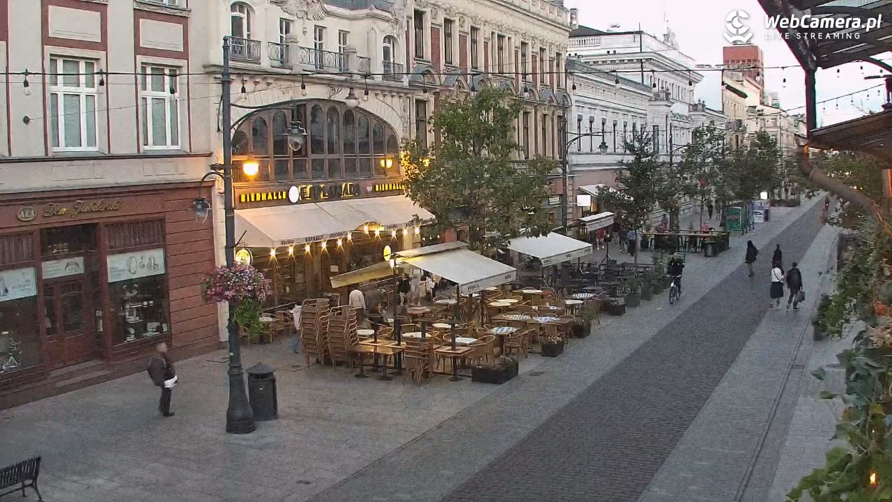 ŁÓDŹ - widok na Ulicę Piotrkowską - 23 sierpień 2026, 19:53