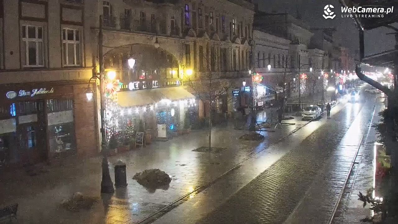 ŁÓDŹ - widok na Ulicę Piotrkowską - 16 styczeń 2026, 22:24