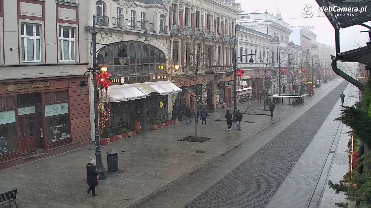 ŁÓDŹ - widok na Ulicę Piotrkowską - 30 listopad 2025, 14:36