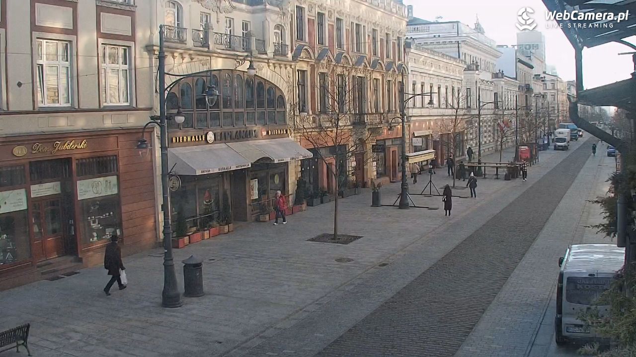 ŁÓDŹ - widok na Ulicę Piotrkowską - 26 luty 2026, 07:56