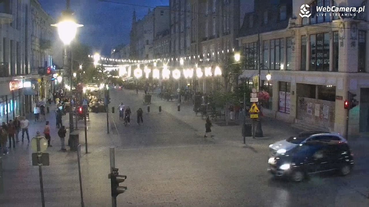 ŁÓDŹ - widok na Ulicę Piotrkowską - 11 lipiec 2026, 21:30