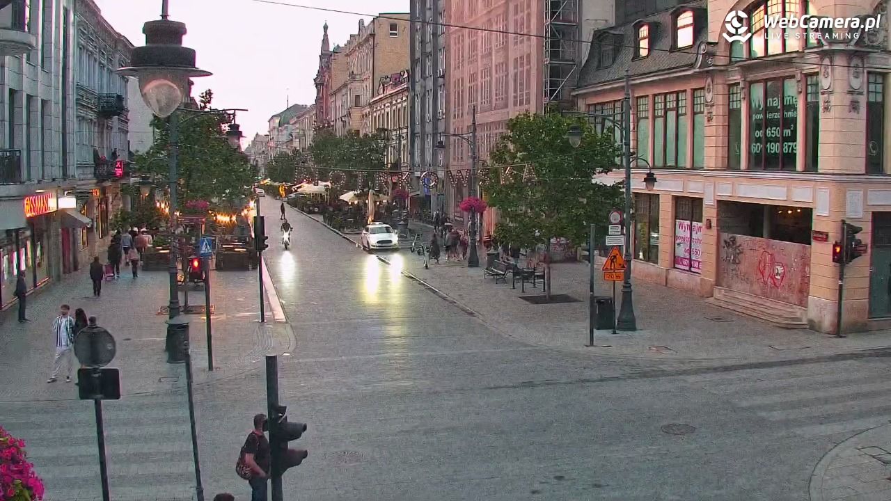 ŁÓDŹ - widok na Ulicę Piotrkowską - 27 czerwiec 2025, 21:07