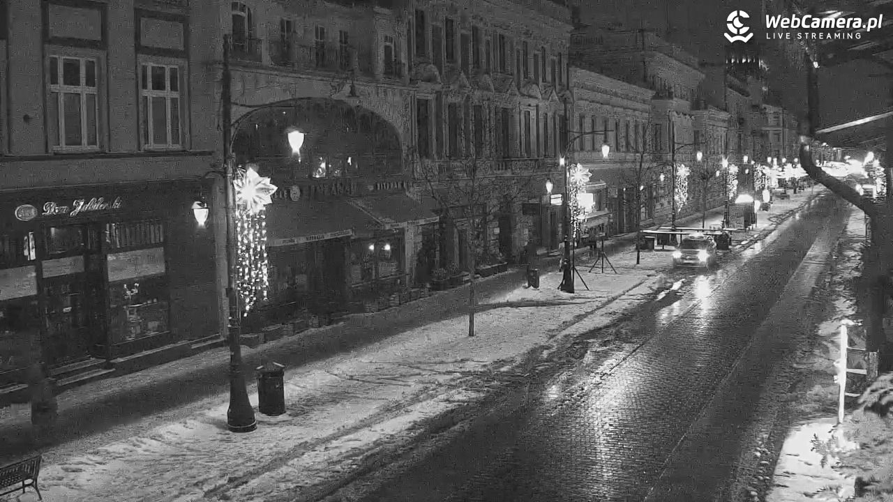ŁÓDŹ - widok na Ulicę Piotrkowską - 11 styczeń 2026, 21:44