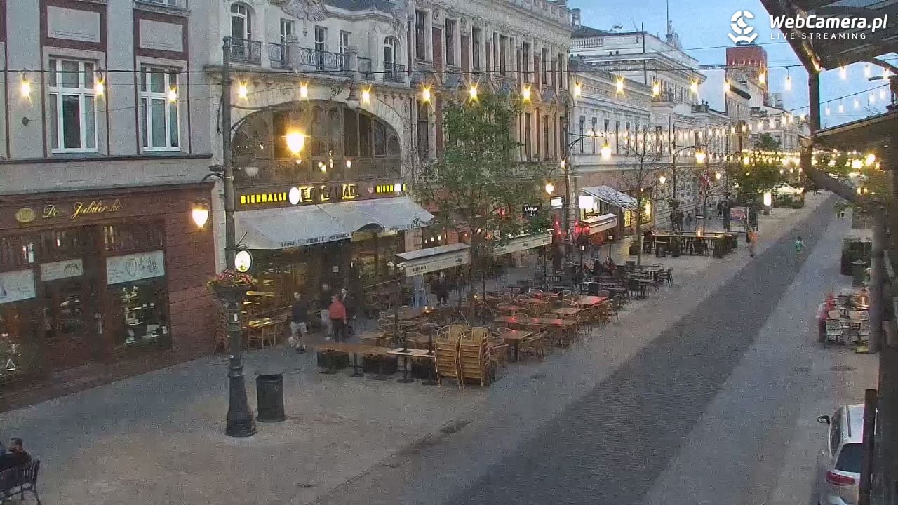 ŁÓDŹ - widok na Ulicę Piotrkowską - 31 maj 2026, 21:08