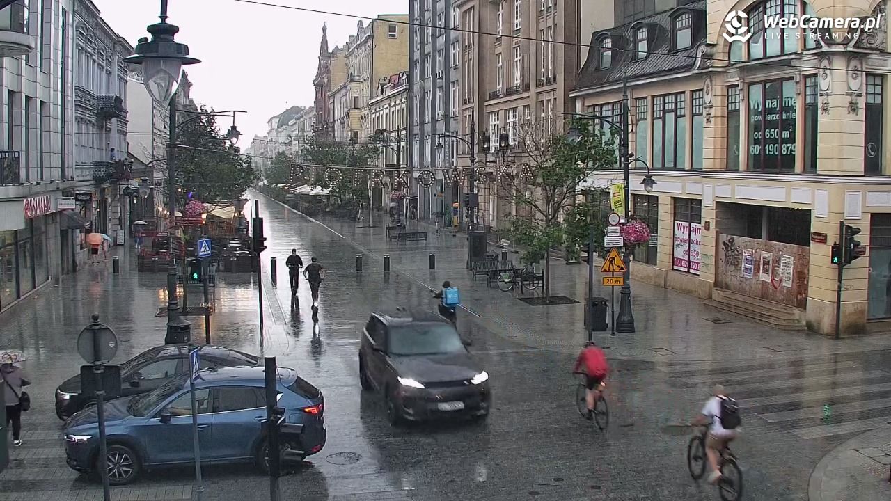 ŁÓDŹ - widok na Ulicę Piotrkowską - 15 lipiec 2026, 16:57
