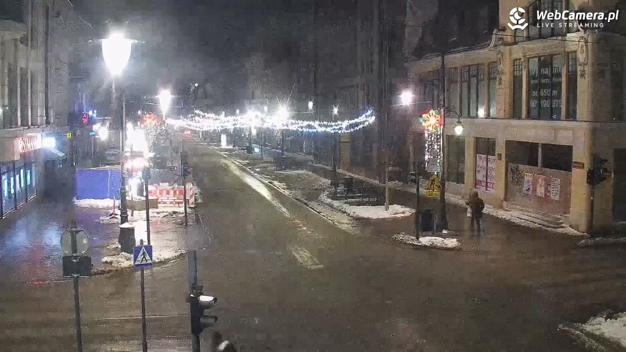 ŁÓDŹ - widok na Ulicę Piotrkowską - 13 styczeń 2026, 21:42