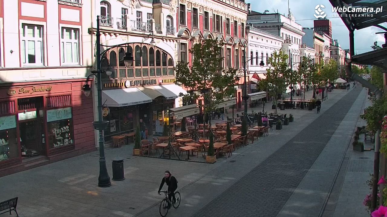 ŁÓDŹ - widok na Ulicę Piotrkowską - 15 maj 2025, 16:22