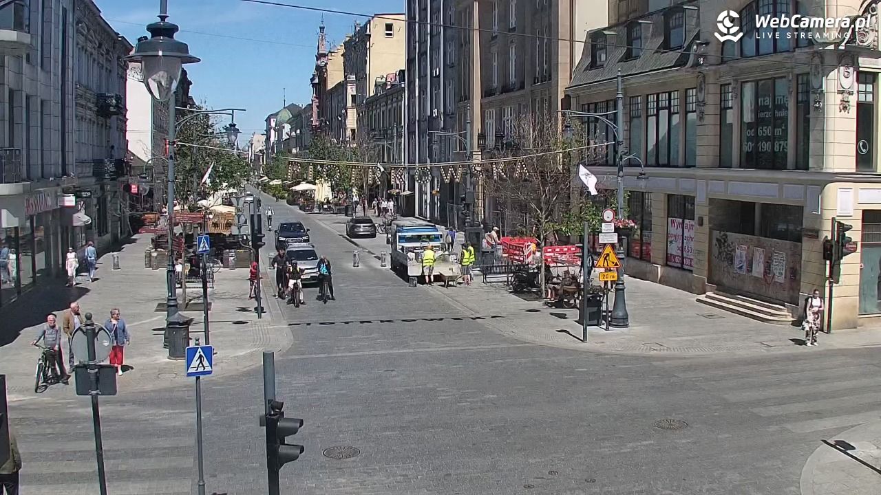 ŁÓDŹ - widok na Ulicę Piotrkowską - 27 maj 2026, 12:29