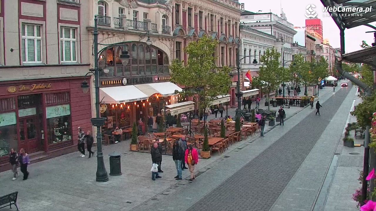 ŁÓDŹ - widok na Ulicę Piotrkowską - 17 maj 2025, 20:00