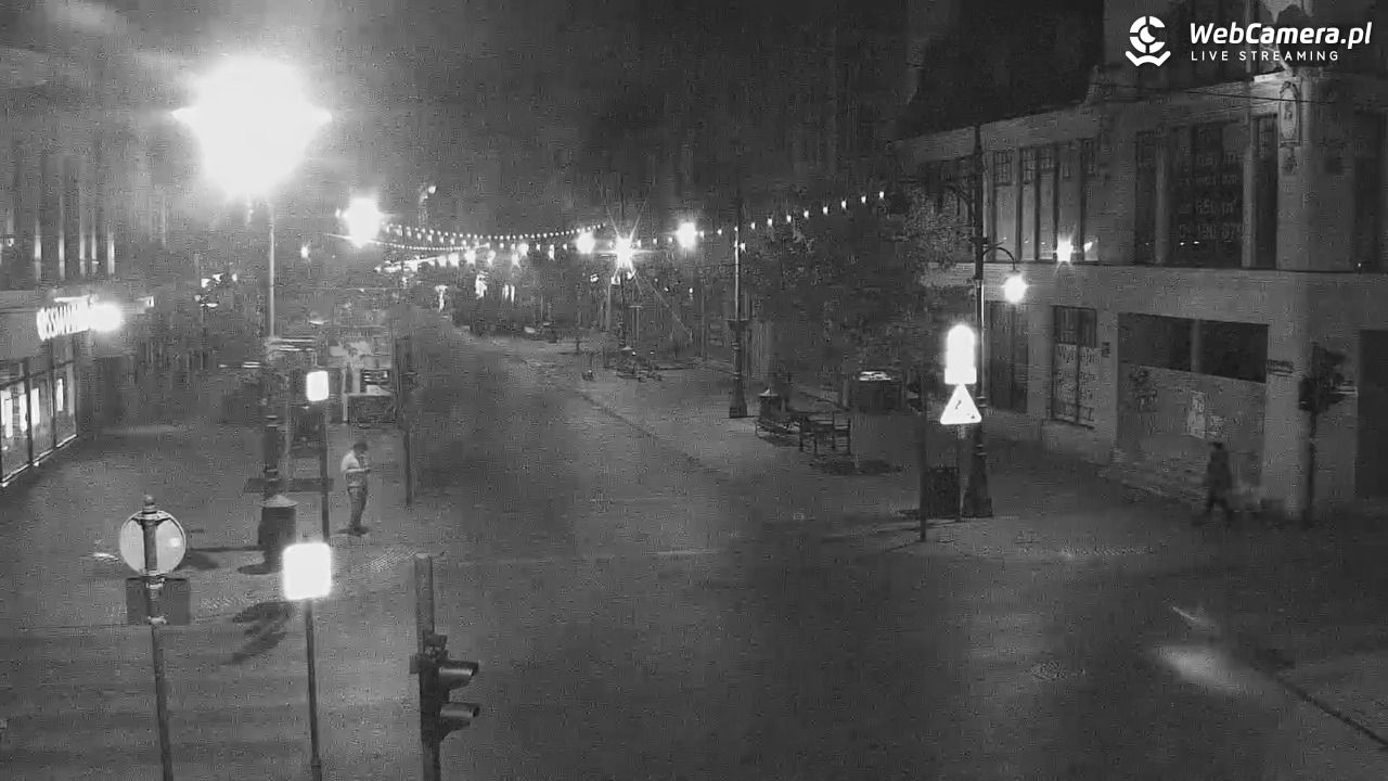ŁÓDŹ - widok na Ulicę Piotrkowską - 16 październik 2025, 02:59