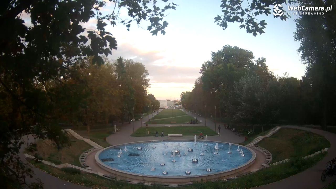 Lublin - widok na Park Ludowy - 06 wresień 2026, 18:54