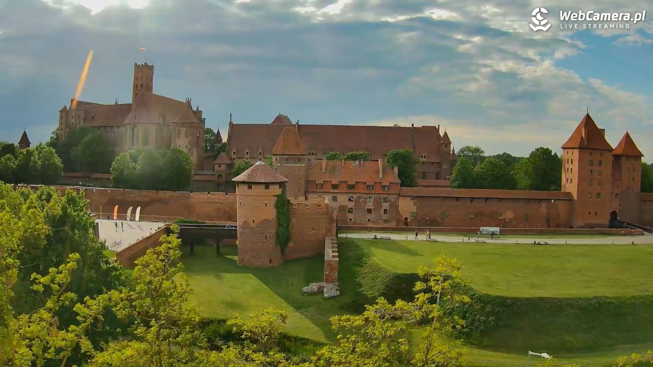 Malbork - widok na Zamek Krzyżacki - 24 maj 2025, 18:10