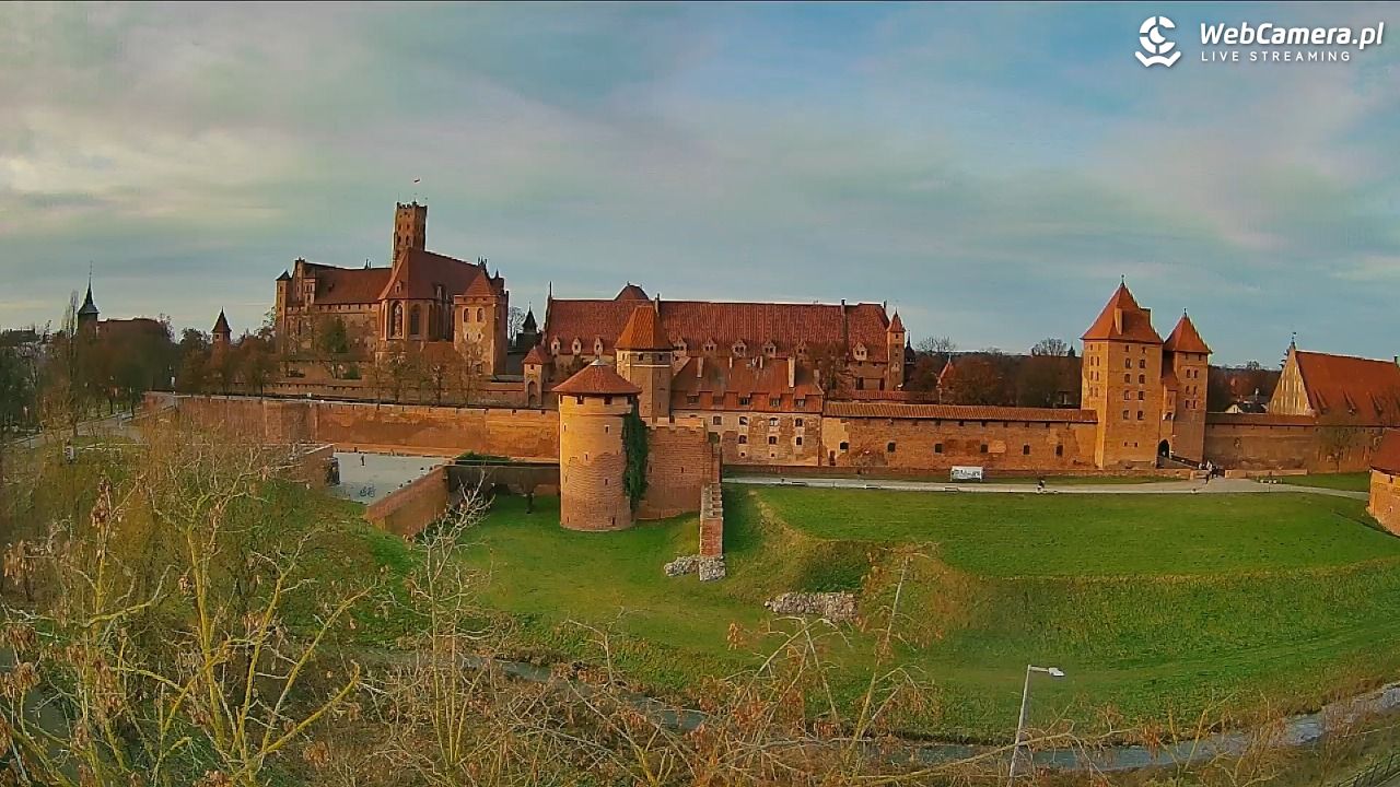 Malbork - widok na Zamek Krzyżacki - 14 grudzień 2025, 13:00