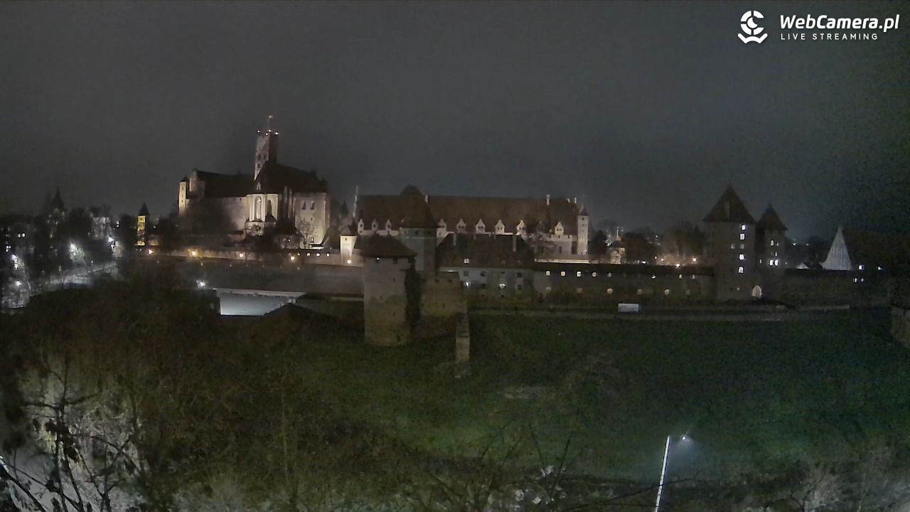 Malbork - widok na Zamek Krzyżacki - 13 grudzień 2025, 18:58