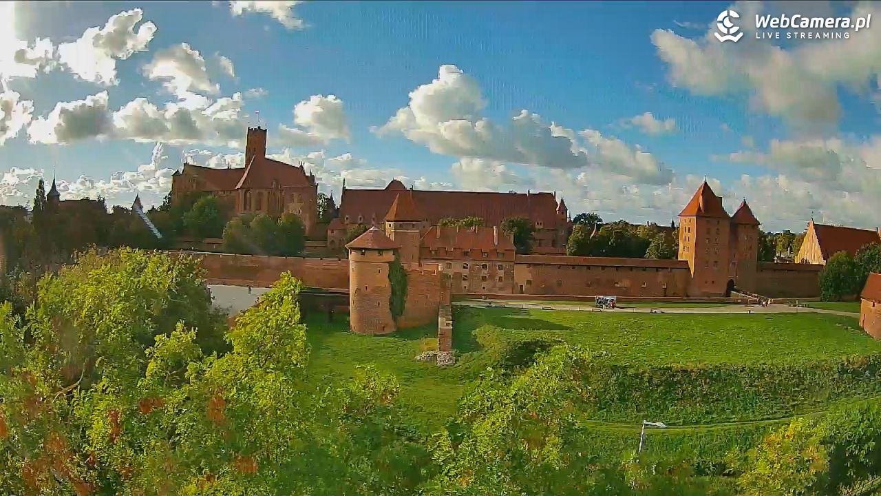 Malbork - widok na Zamek Krzyżacki - 22 wresień 2026, 16:09