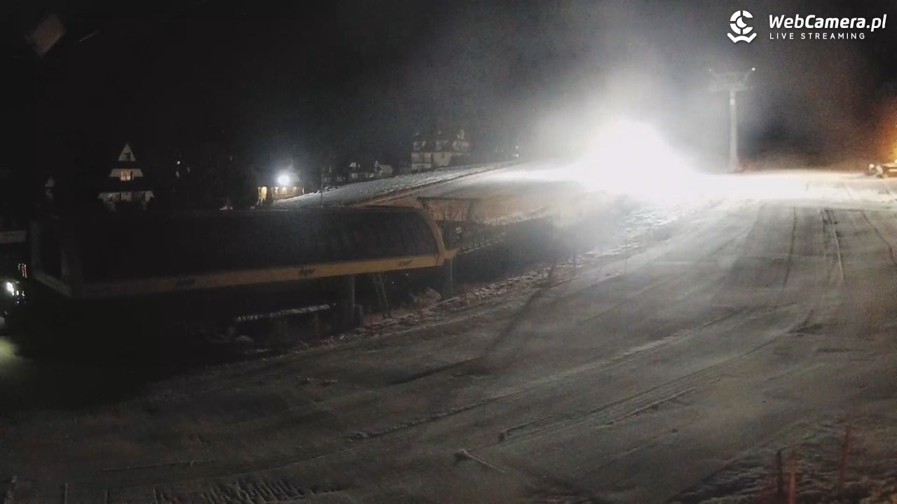 Małe Ciche - dolna stacja - 10 grudzień 2025, 20:24