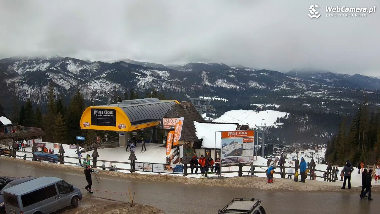 Małe Ciche - widok na parking - 26 styczeń 2026, 12:11